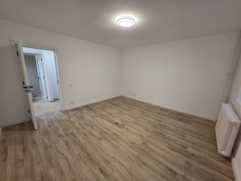 Baba Novac intersectie Campia Libertatii, 5 minute parc IOR, centrala.